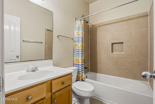 5457 SANTIAGO ROQUE Drive, El Paso, TX 79934