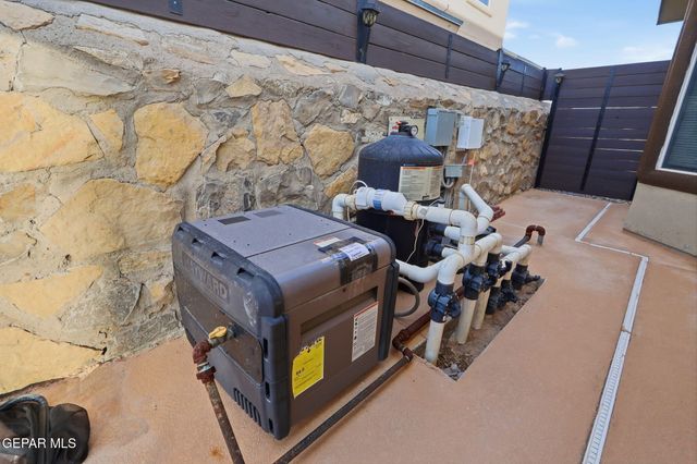 5457 SANTIAGO ROQUE Drive, El Paso, TX 79934