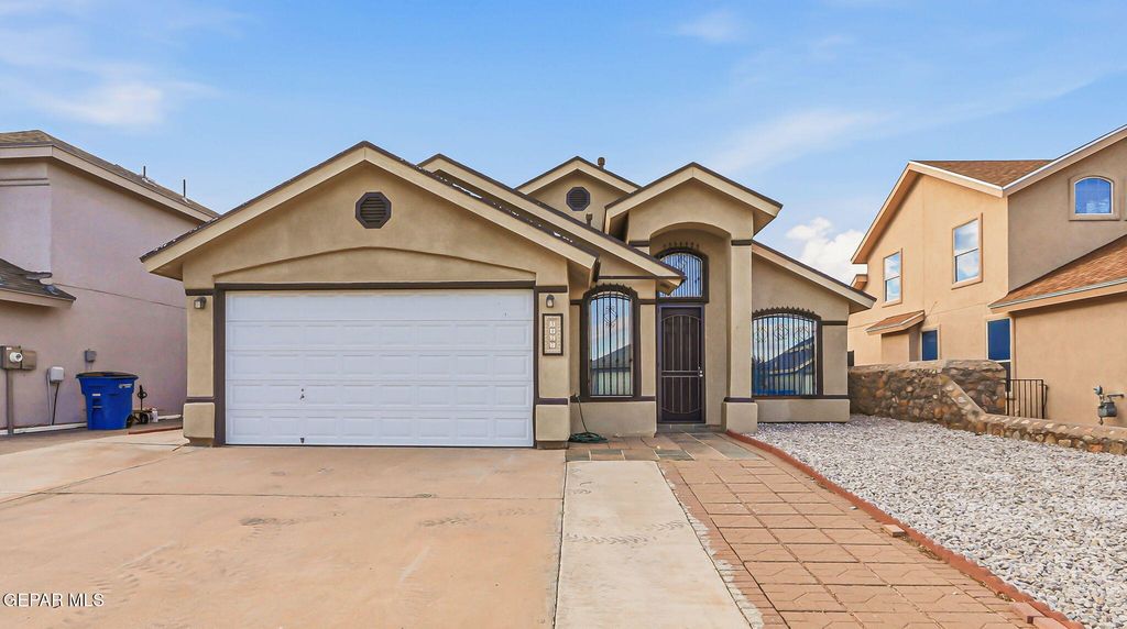 5457 SANTIAGO ROQUE Drive, El Paso, TX 79934