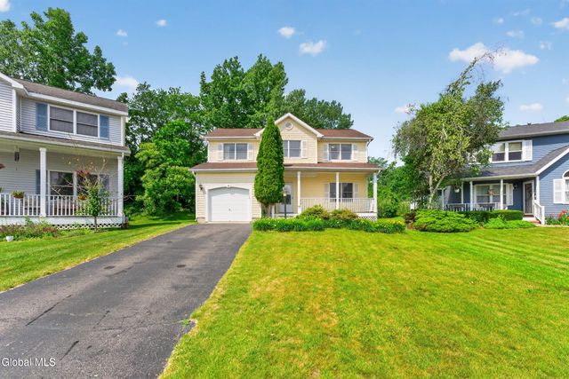4 Cheshire Court, Albany, NY 12209