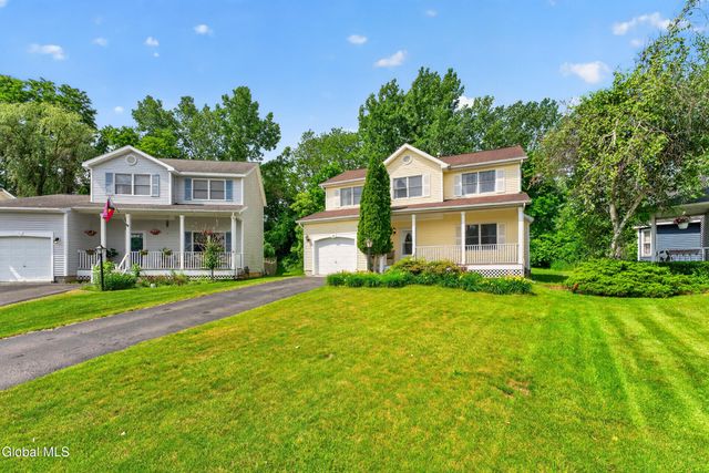 4 Cheshire Court, Albany, NY 12209
