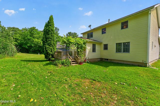 4 Cheshire Court, Albany, NY 12209