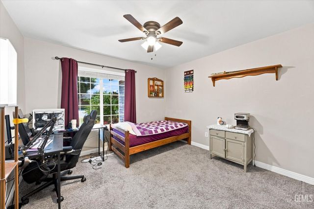 308 Swan Court, Bakersfield, CA 93309
