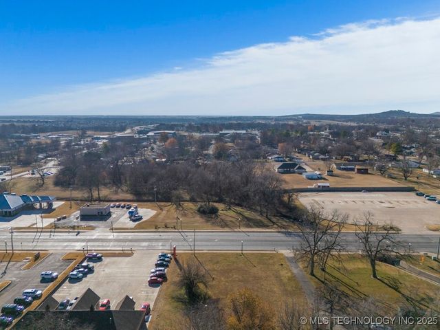 243 E 141st Street, Glenpool, OK 74033