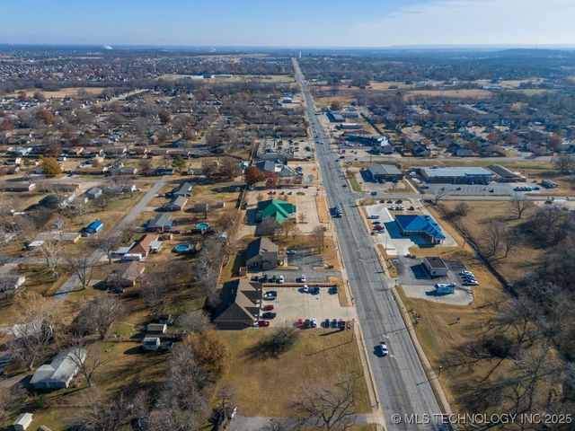 243 E 141st Street, Glenpool, OK 74033