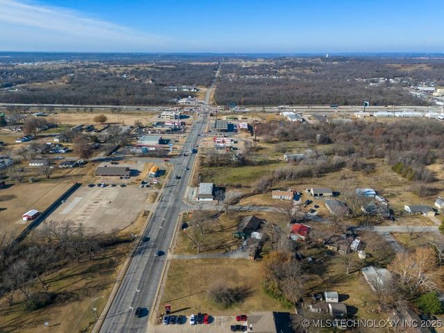 243 E 141st Street, Glenpool, OK 74033