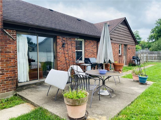 6856 Adamwald Court, Miamisburg, OH 45459