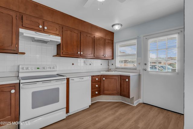 329A Dorchester Drive A, Lakewood, NJ 08701