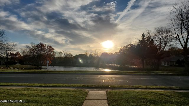 329A Dorchester Drive A, Lakewood, NJ 08701
