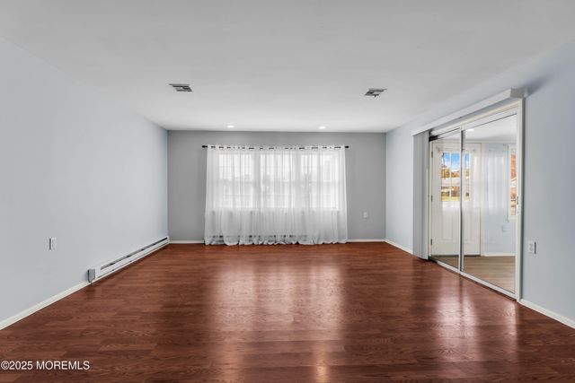 329A Dorchester Drive A, Lakewood, NJ 08701