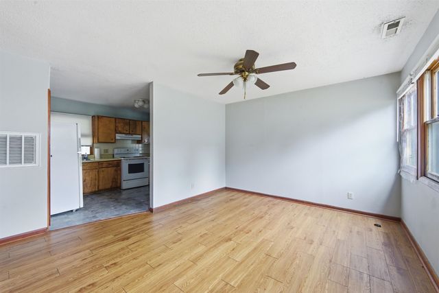 209 S Trout, Haysville, KS 67060