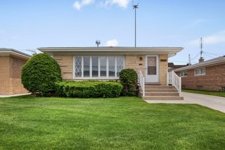5129 N Chester Avenue, Chicago, IL 60656