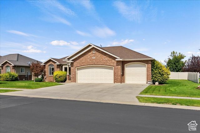 4712 W 4100 S, West Haven, UT 84401