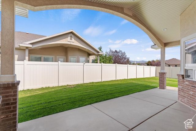 4712 W 4100 S, West Haven, UT 84401