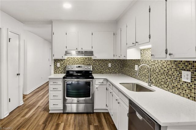 1636 Windsong Court, Winston-salem, NC 27127