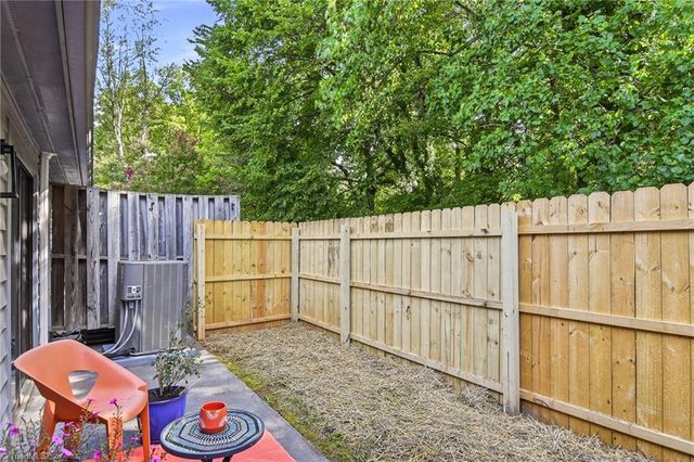 1636 Windsong Court, Winston-salem, NC 27127