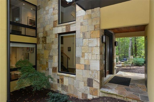 1180 E Beechwood Drive NW, Atlanta, GA 30327