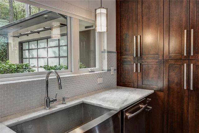 1180 E Beechwood Drive NW, Atlanta, GA 30327