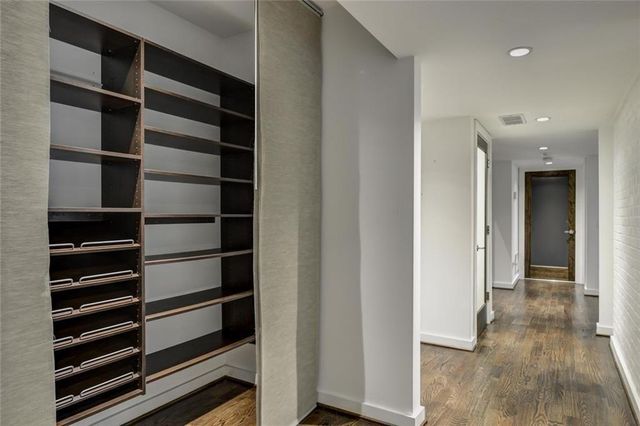 1180 E Beechwood Drive NW, Atlanta, GA 30327