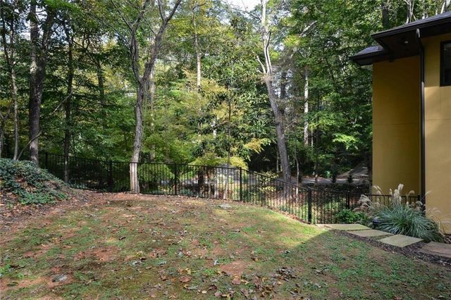 1180 E Beechwood Drive NW, Atlanta, GA 30327