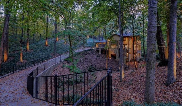 1180 E Beechwood Drive NW, Atlanta, GA 30327