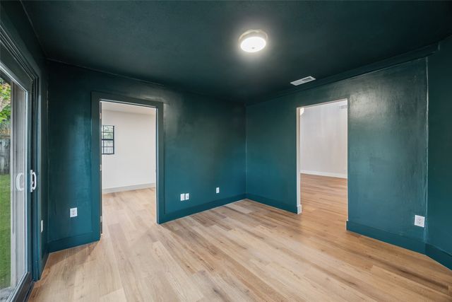 7716 Chasewood Drive, North Richland Hills, TX 76182