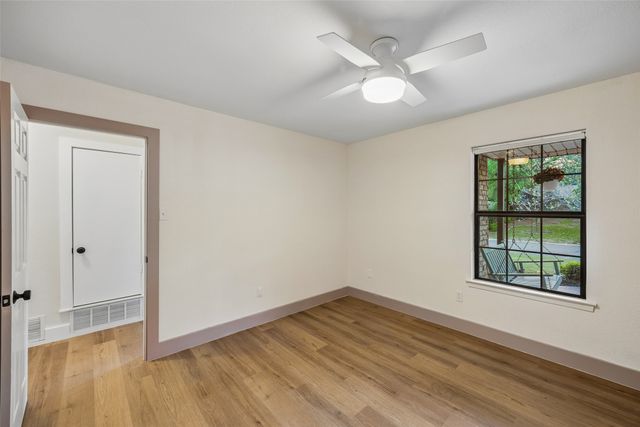 7716 Chasewood Drive, North Richland Hills, TX 76182