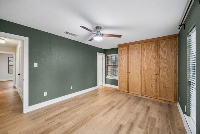 7716 Chasewood Drive, North Richland Hills, TX 76182