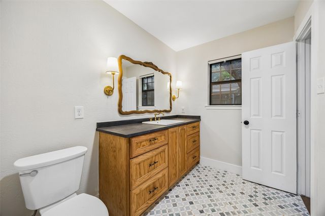 7716 Chasewood Drive, North Richland Hills, TX 76182