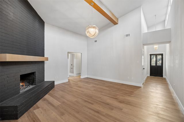 7716 Chasewood Drive, North Richland Hills, TX 76182