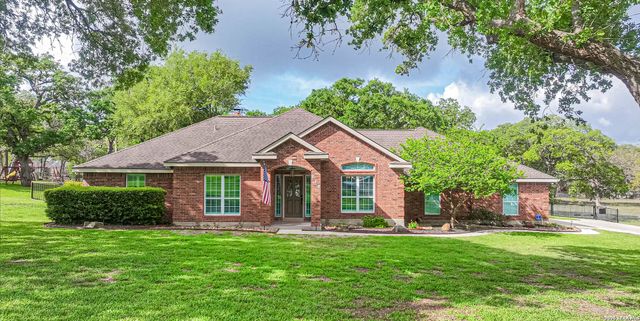 218 Deer Ridge, La Vernia, TX 78121