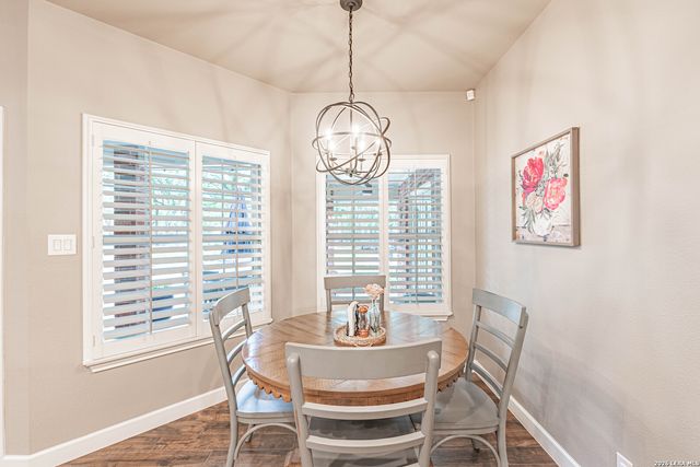 218 Deer Ridge, La Vernia, TX 78121