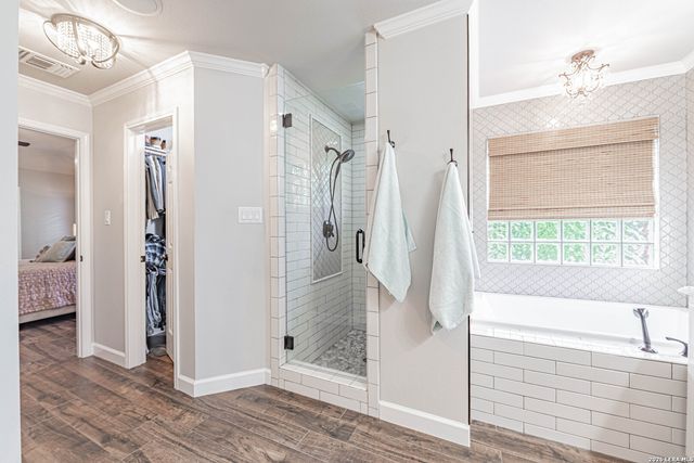 218 Deer Ridge, La Vernia, TX 78121