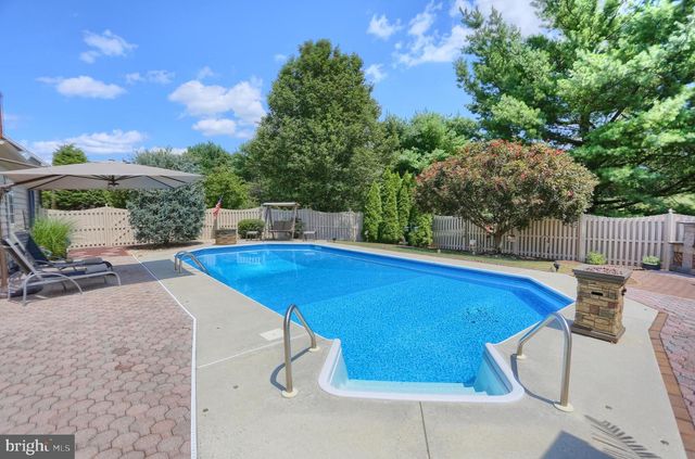 15 DERBYSHIRE DRIVE, Carlisle, PA 17015