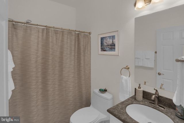 15 DERBYSHIRE DRIVE, Carlisle, PA 17015