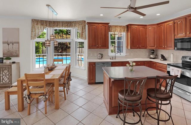 15 DERBYSHIRE DRIVE, Carlisle, PA 17015