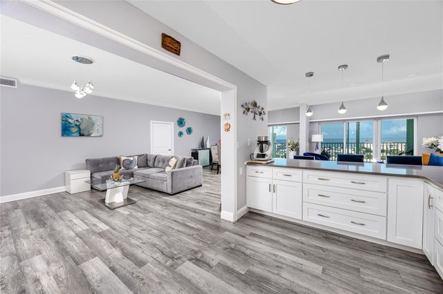 420 64TH AVENUE PH A, St Pete Beach, FL 33706
