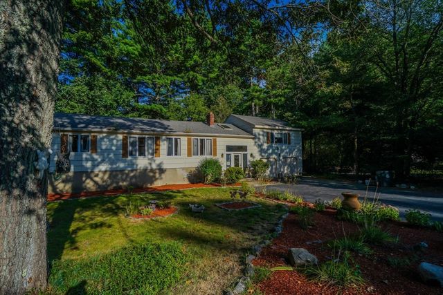 12 Hamlin Ln, Wilmington, MA 01887