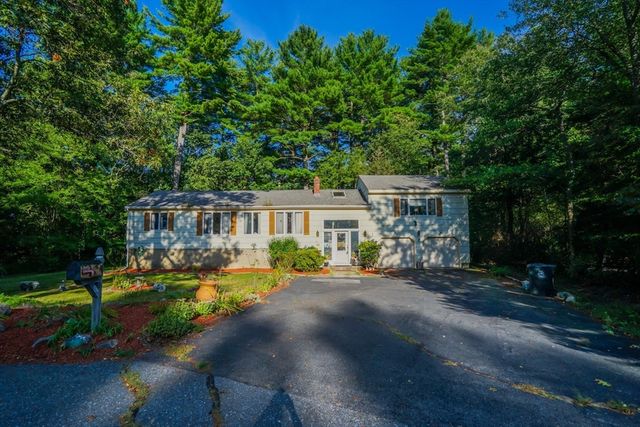 12 Hamlin Ln, Wilmington, MA 01887
