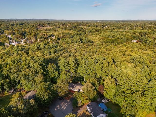 12 Hamlin Ln, Wilmington, MA 01887