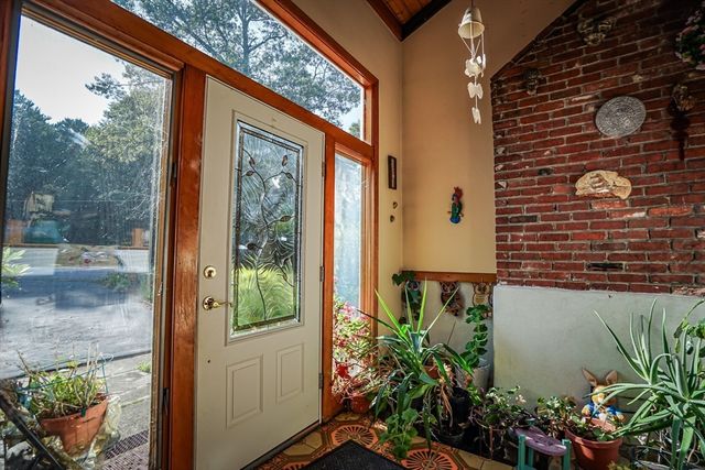 12 Hamlin Ln, Wilmington, MA 01887