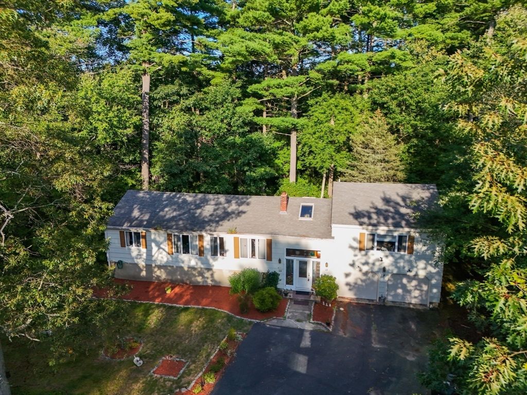 12 Hamlin Ln, Wilmington, MA 01887