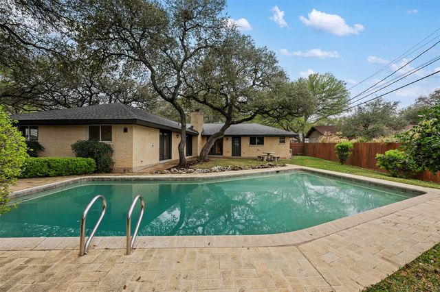 8709 Honeysuckle TRL, Austin, TX 78759