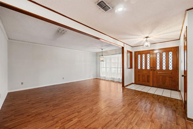 8709 Honeysuckle TRL, Austin, TX 78759