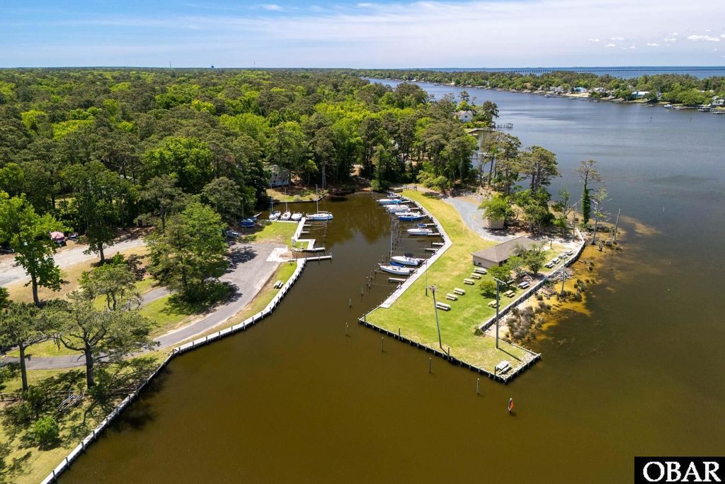 Image 9 of property listing at 5 Live Oak Lane Lot #1, Southern Shores, NC 27949