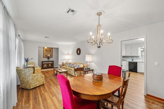 3013 Christine St, Pensacola, FL 32526