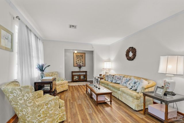 3013 Christine St, Pensacola, FL 32526