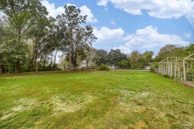 3013 Christine St, Pensacola, FL 32526