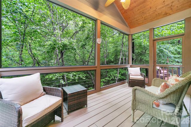 72 Tludatsi Court, Brevard, NC 28712