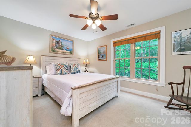 72 Tludatsi Court, Brevard, NC 28712